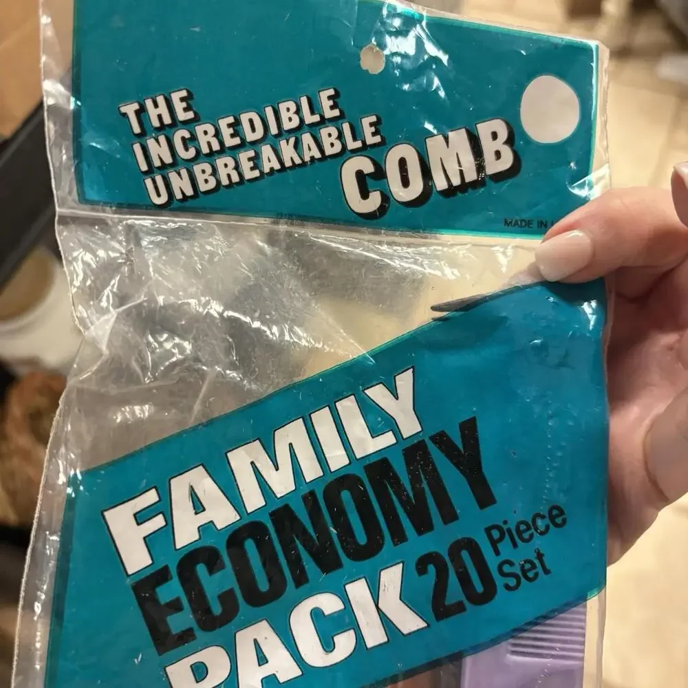 Vintage Incredible Unbreakable Plastic Comb Set‎ Family Economy Pack 20 Piece